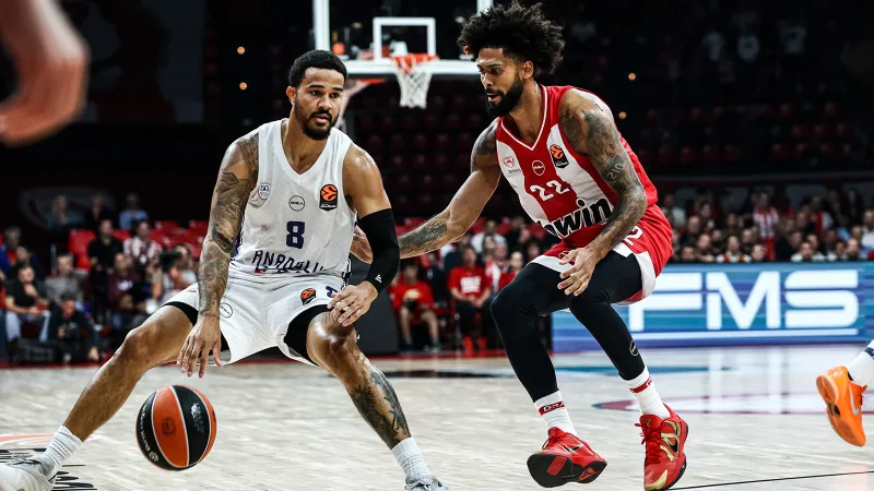 Efes Fırtınası Esti! Olympiakos Deplasmanda Devrildi!