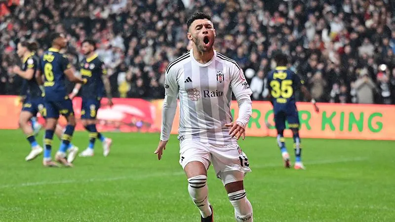 Beşiktaş orta sahasında yaprak dökümü