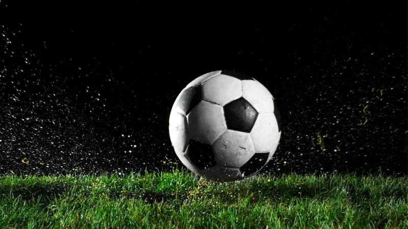 Dünyanın gelmiş geçmiş en iyi futbolcuları açıklandı