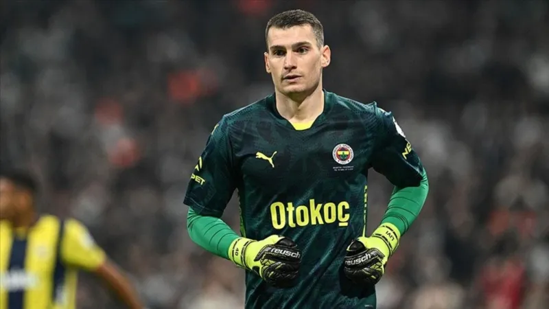 Fenerbahçe, Livakovic'in Girona'ya kiralandığını açıkladı