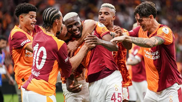 Galatasaray Tarih Yazıyor! 4000. Gol Kimden Gelecek?