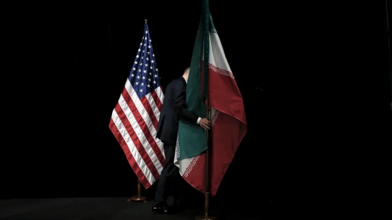 İran, 12 ülkenin vatandaşlarına ABD'ye seyahat yasağı getiren Washington yönetimini ırkçılıkla suçladı