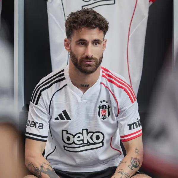 İşte Beşiktaş'ın yeni sezon forması!