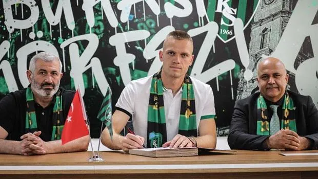 Kocaelispor, Jovanovic ile 2 yıllık sözleşme imzaladı!