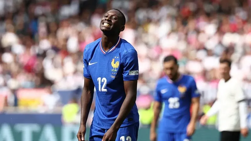 Kolo Muani'den transfer açıklaması! Adı Fenerbahçe ve Galatasaray ile anılıyordu...
