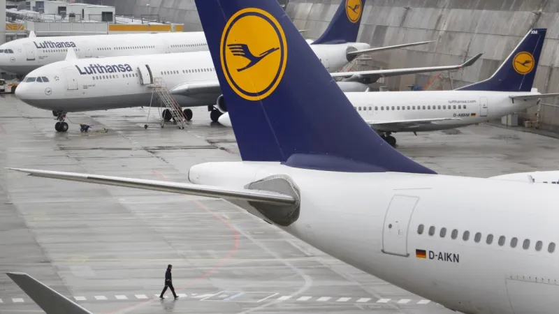Lufthansa uçağı, ikinci pilotun bayılmasıyla 10 dakika pilotsuz uçtu