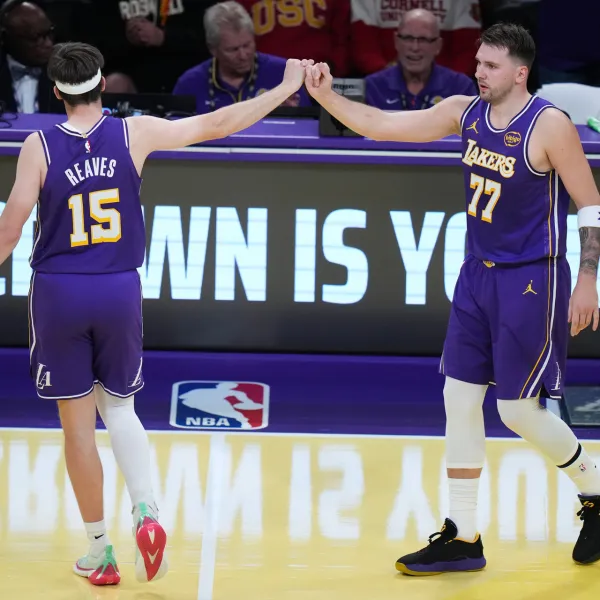Lakers, NBA Cup'ta Clippers'ı Ezdi Geçti! Derbi Zaferi!