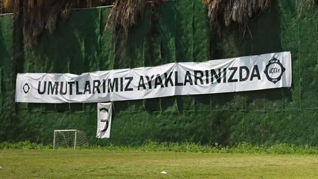 Altay'a Taraftardan Coşkulu Destek! "Umutlarımız Ayaklarınızda"