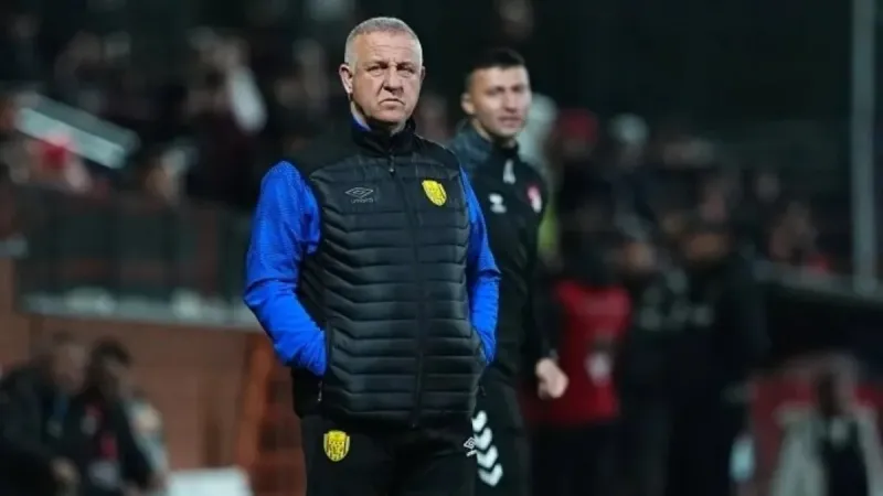 Mesut Bakkal Şok İstifa! Ankaragücü'nde Neler Oluyor?