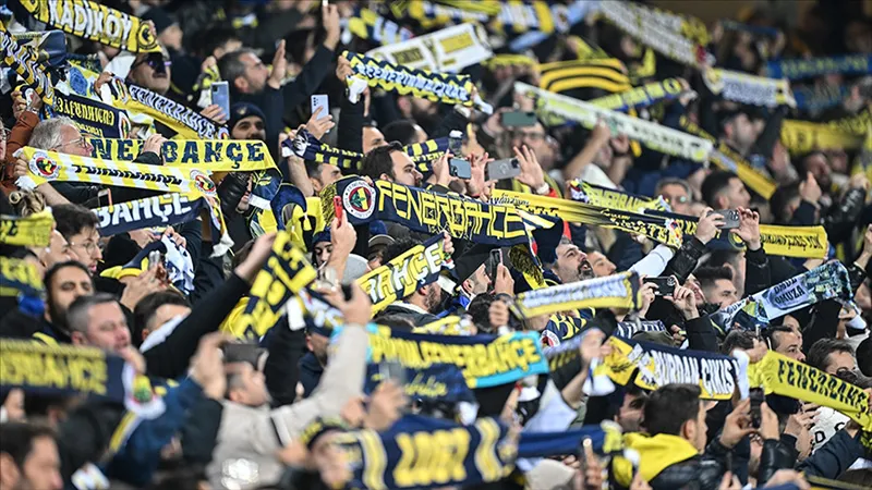 Fenerbahçe'de Şok! Taraftar "Ali Koç İstifa" Diye İnletti!