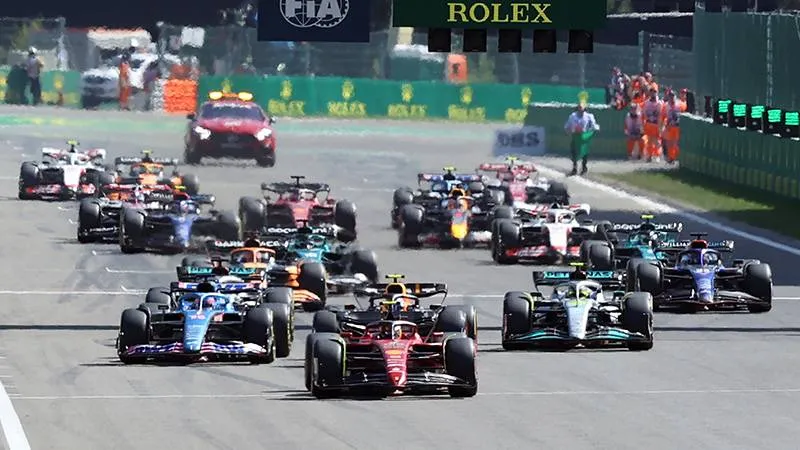 F1 Miami'de: Verstappen Yine Mi Kazanacak? Şok İddialar!