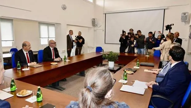 Kıbrıs'ta Kritik Zirve! Tatar ve Hristodulidis Görüştü, Neler Konuşuldu?