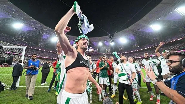 Merih Demiral'dan Tarihi Zafer! Al Ahli Asya Şampiyonu Oldu!