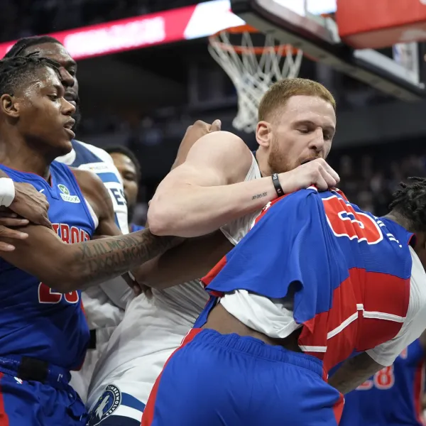 NBA'de büyük kavga: Timberwolves-Pistons maçında 7 isim ihraç edildi