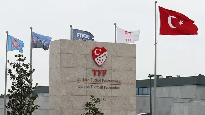 Galatasaray'a Şok Ceza! PFDK'dan Sarı Kırmızılılara Büyük Para Cezası