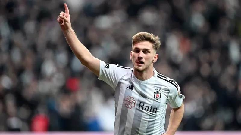 Semih Kılıçsoy Benfica'ya Mı Gidiyor? Beşiktaş'ta Şok Gelişme!