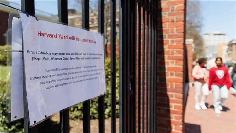 Harvard'a Şok Uyarı! Yabancı Öğrenci Kayıt Yetkisi Tehlikede mi?