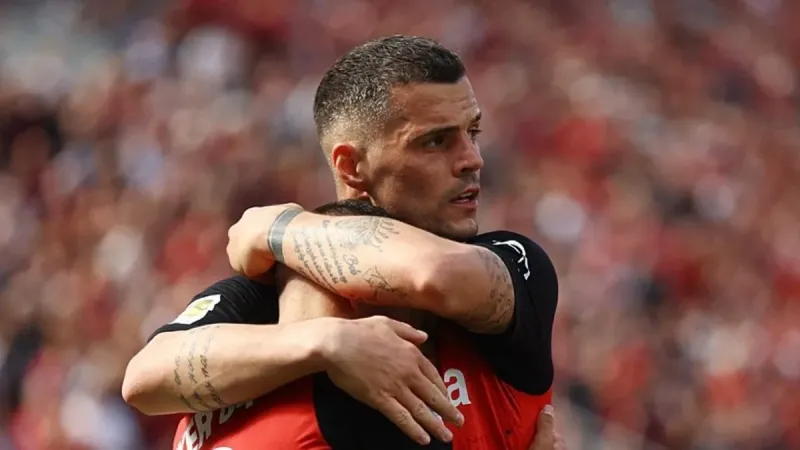 Okan Buruk transfer listesini verdi! Galatasaray'da ilk hedef Granit Xhaka