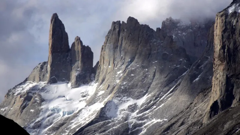 Şili'de Fırtına Faciası: 5 Turist Hayatını Kaybetti!