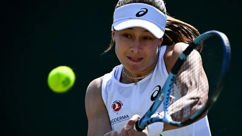 Zeynep Sönmez Wimbledon'da çiftlerde ikinci turda elendi